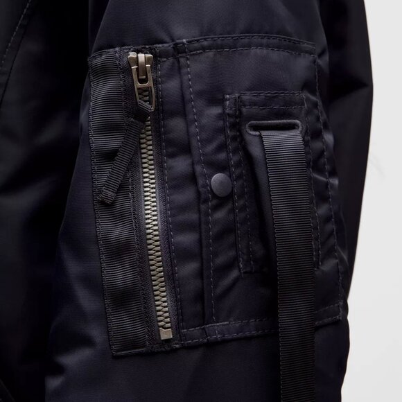 Lululemon Oversized Insulated Flight Jacket - new with tags - Picture 5 of 7